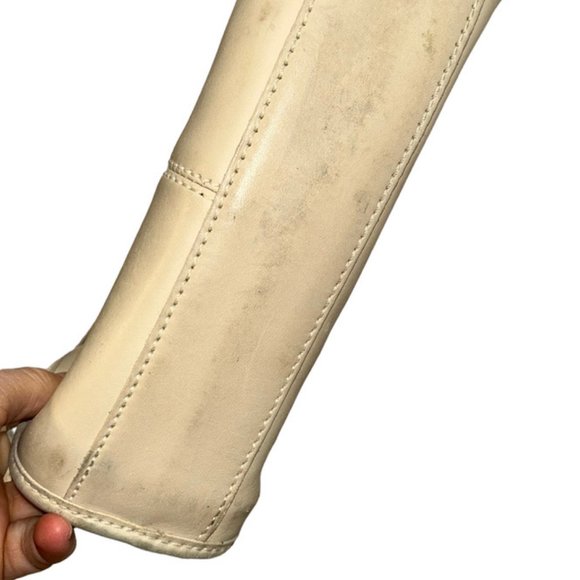 Liz Claiborne Vintage bone khaki Saddle Leather Messenger bag 9x6.5x2 QU… - Picture 8 of 8